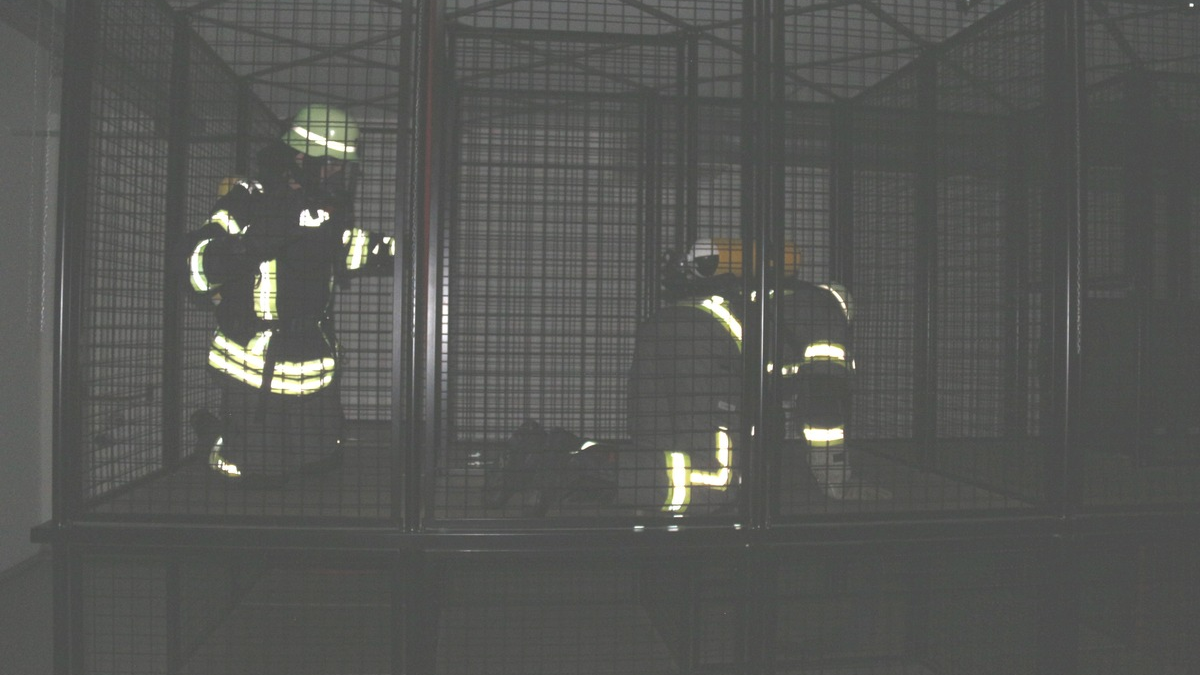 FW-WRN: Löschgruppe Langern absolvierte Atemschutzübung - Foto: presseportal.de