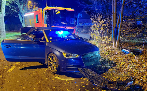 FW Hannover: Verkehrsunfall in Bothfeld - Feuerwehr befreit verletzte Person - Foto: presseportal.de