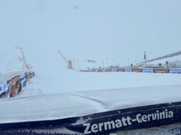 Die erste Matterhorn-Abfahrt der Frauen musste abgesagt werden. - Foto: Manuel Schwarz/dpa