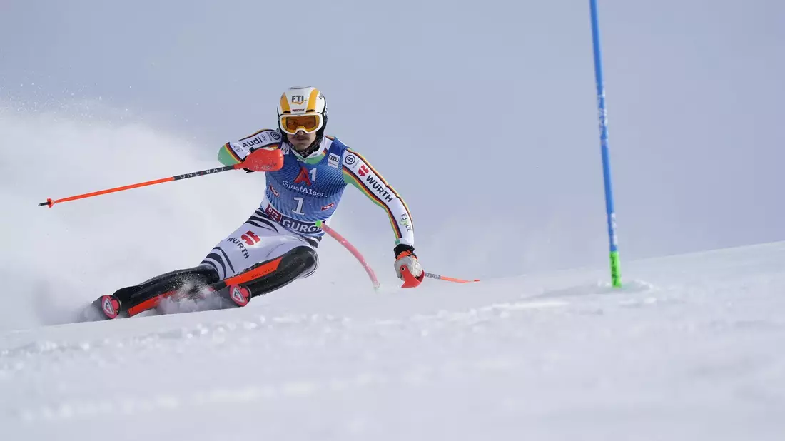 Linus Strasser beim Slalom-Weltcup in Gurgl. - Bild: Piermarco Tacca/AP/dpa
