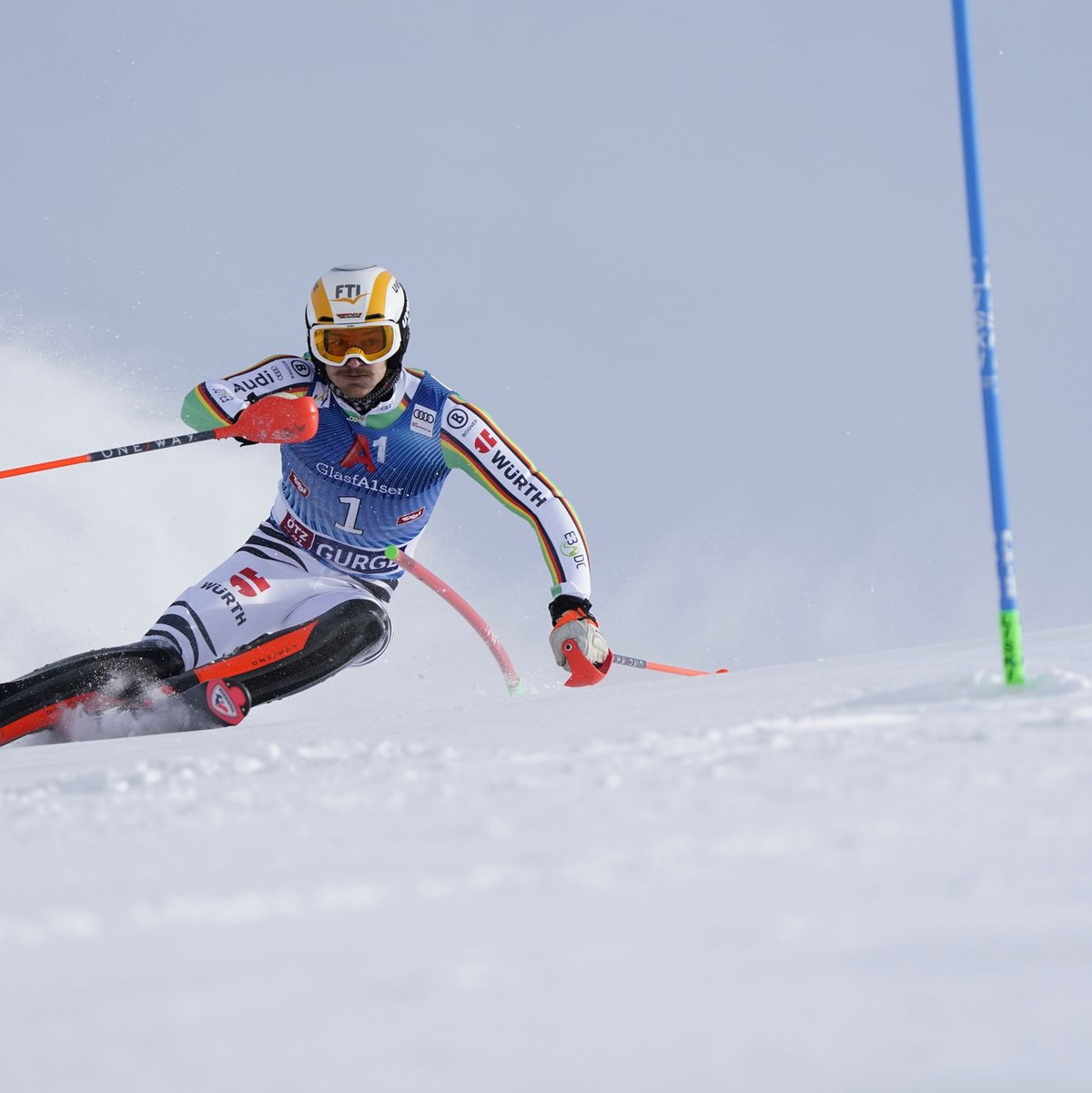 Linus Strasser beim Slalom-Weltcup in Gurgl. - Foto: Piermarco Tacca/AP/dpa