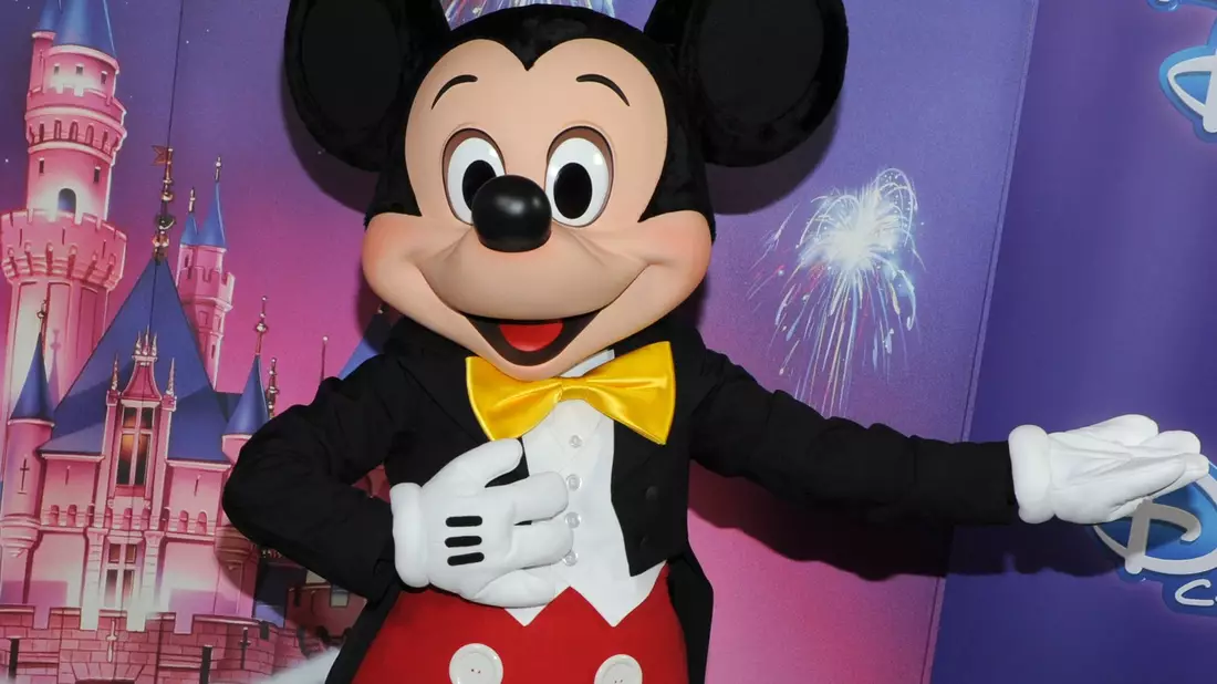 Nicht nur bei Kindern beliebt: Micky Maus. - Bild: Ursula Düren/dpa