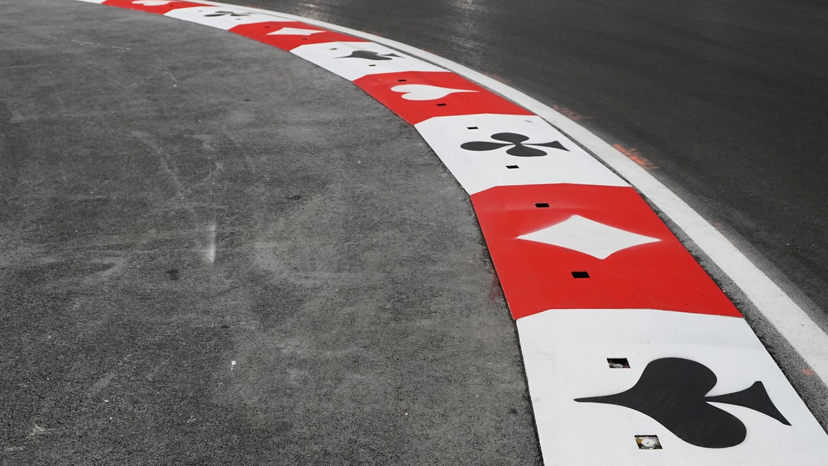 Das Auftakttraining in Las Vegas wurde nach wenigen Minuten abgebrochen. - Foto: Darron Cummings/AP/dpa