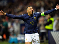 Frankreichs Superstar Kylian Mbappé jubelt über ein Tor. - Foto: Daniel Cole/AP