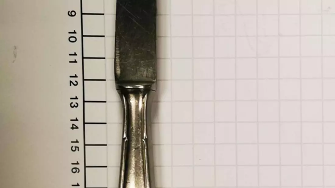BPOL NRW: Bundespolizei findet manipuliertes Messer bei 38-Jährigem auf - Bild: presseportal.de