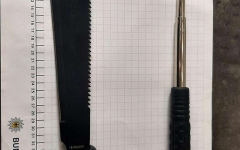 BPOL NRW: Schlagstock und Machete - Bundespolizei stellt Waffen eines 16-Jährigen sicher - Foto: presseportal.de