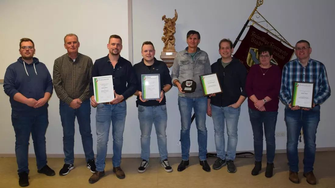 FW-OE: Jahresdienstbesprechung des Tambourcorps Meggen der freiwilligen Feuerwehr Lennestadt - Bild: presseportal.de