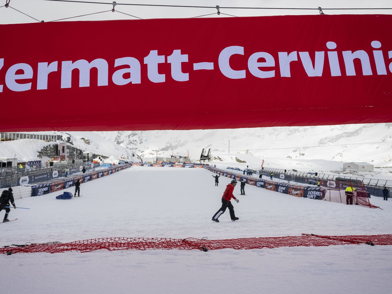 Auch die zweite Matterhorn-Abfahrt der Frauen musste abgesagt werden. - Foto: Alessandro Della Valle/KEYSTONE/dpa