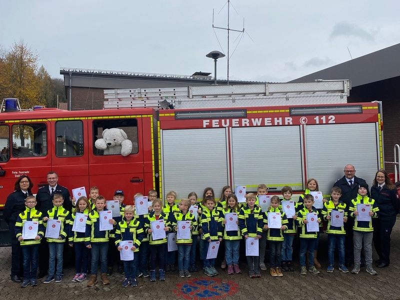FW Lügde: Lügder Löschbande absolviert erfolgreich die Kinderflamme 1 und 2 - Foto: presseportal.de