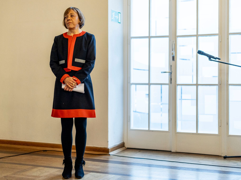 «Für die Menschen, die hier an der Arbeit sind, stehe ich. Ihnen will ich nicht mit Schlagzeilen durch einen Verbleib im Amt schaden»: Annette Kurschus. - Foto: Christoph Reichwein/dpa