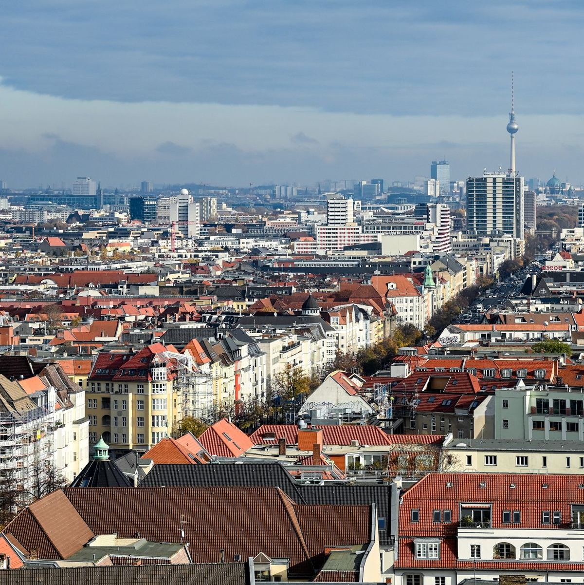 Die Idee, eine Magnetschwebebahn durch Berlin schweben zu lassen, ist nicht neu. Die CDU hatte das Thema mehrfach ins Gespräch gebracht. - Foto: Jens Kalaene/dpa-Zentralbild/dpa/Archiv