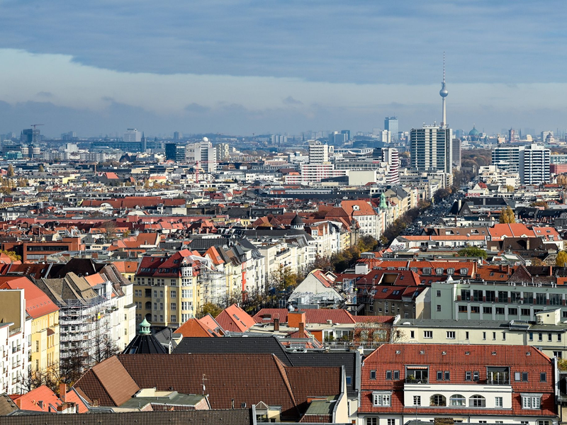 Die Idee, eine Magnetschwebebahn durch Berlin schweben zu lassen, ist nicht neu. Die CDU hatte das Thema mehrfach ins Gespräch gebracht. - Foto: Jens Kalaene/dpa-Zentralbild/dpa/Archiv