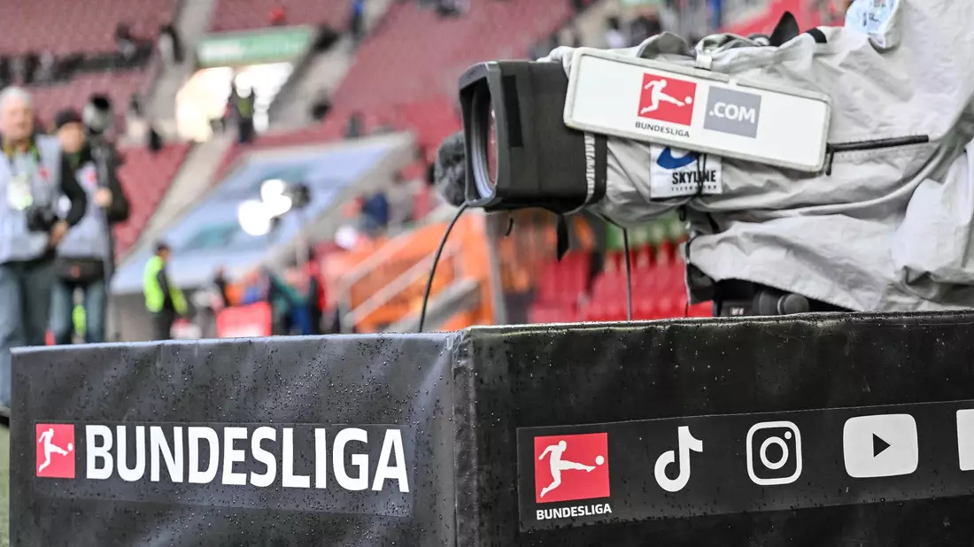 Die Vorbereitungen für den Verkauf der Medienrechte der Fußball-Bundesliga laufen auf Hochtouren. - Bild: Harry Langer/dpa