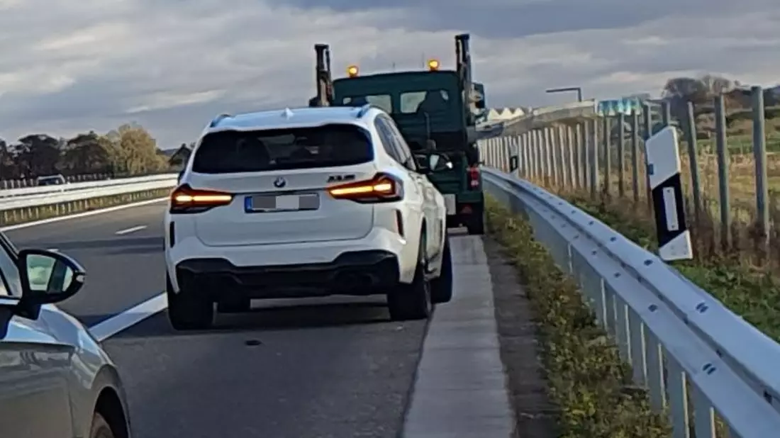 POL-STD: A 26 nach Unfall in der vergangenen Woche zwischen Jork und Buxtehude gesperrt - Polizei sucht LKW-Fahrer als wichtigen Zeugen - Bild: presseportal.de