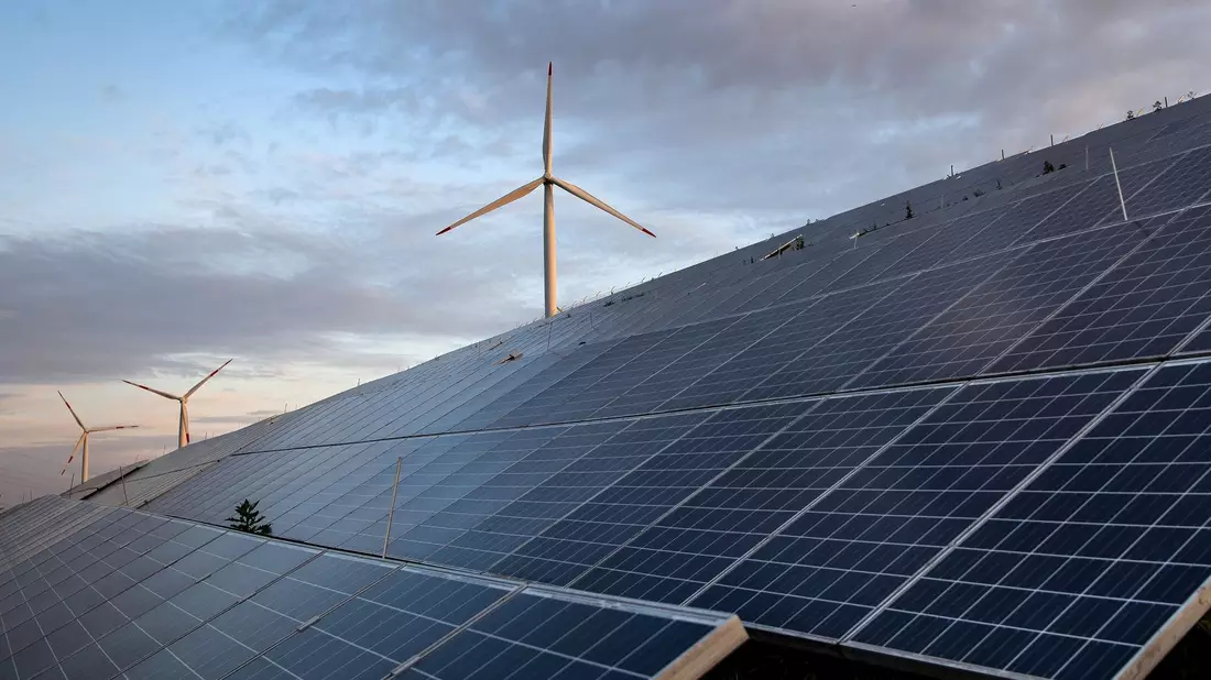 Der Wiederaufbau der Solarindustrie in Ostdeutschland ist möglicherweise in Gefahr. - Bild: Sina Schuldt/dpa