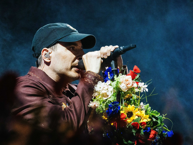 Casper tritt auf dem Southside Festival auf. - Foto: Philipp von Ditfurth/dpa