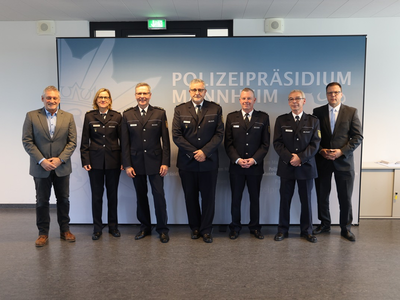 POL-MA: Mannheim: Revierleiterwechsel beim Polizeirevier Mannheim-Käfertal - Foto: presseportal.de