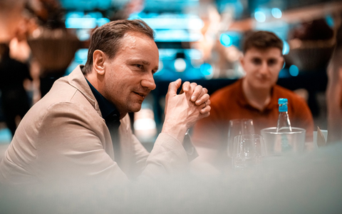 Entwicklung im Handwerksbetrieb - so tragen Mitarbeitergespräche dazu bei - Foto: presseportal.de