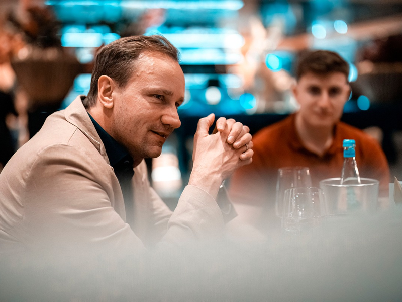 Entwicklung im Handwerksbetrieb - so tragen Mitarbeitergespräche dazu bei - Foto: presseportal.de