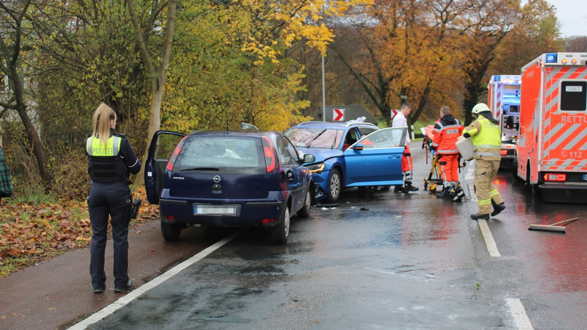POL-RBK: Bergisch Gladbach - Frontalzusammenstoß zweier Pkw - Zwei Personen leicht verletzt - Foto: presseportal.de