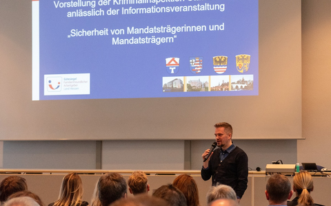 POL-WE: Veranstaltung Sicherheit von Mandatsträgerinnen und Mandatsträgern im Polizeipräsidium Mittelhessen - Foto: presseportal.de