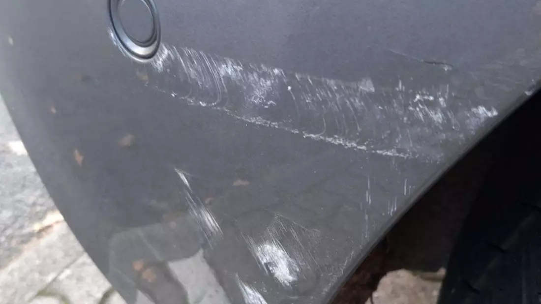POL-SE: Pinneberg - Nach Verkehrsunfallflucht bittet die Polizei um Zeugenhinweise - Bild: presseportal.de