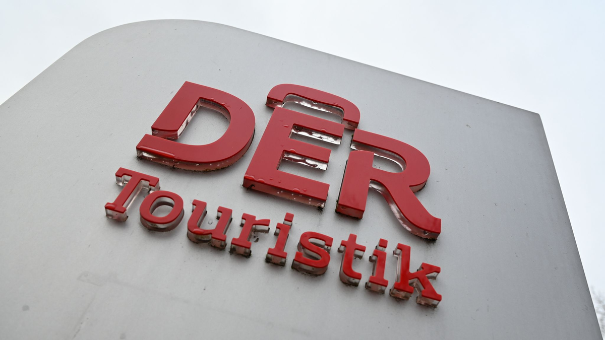 Der Reisekonzern DER Touristik erwartet ein starkes Jahr 2023/24. - Foto: Arne Dedert/dpa