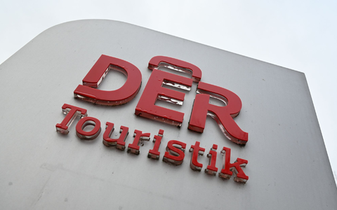 Der Reisekonzern DER Touristik erwartet ein starkes Jahr 2023/24. - Foto: Arne Dedert/dpa