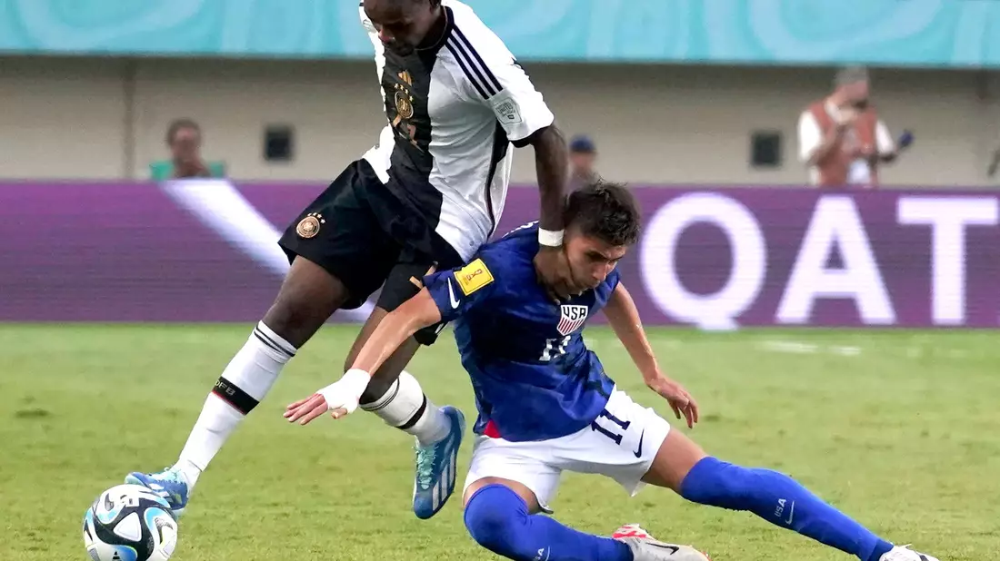 Charles Herrmann (l) brachte Deutschlands U17 gegen die USA in Führung. - Bild: Septianjar Muharam/XinHua/dpa