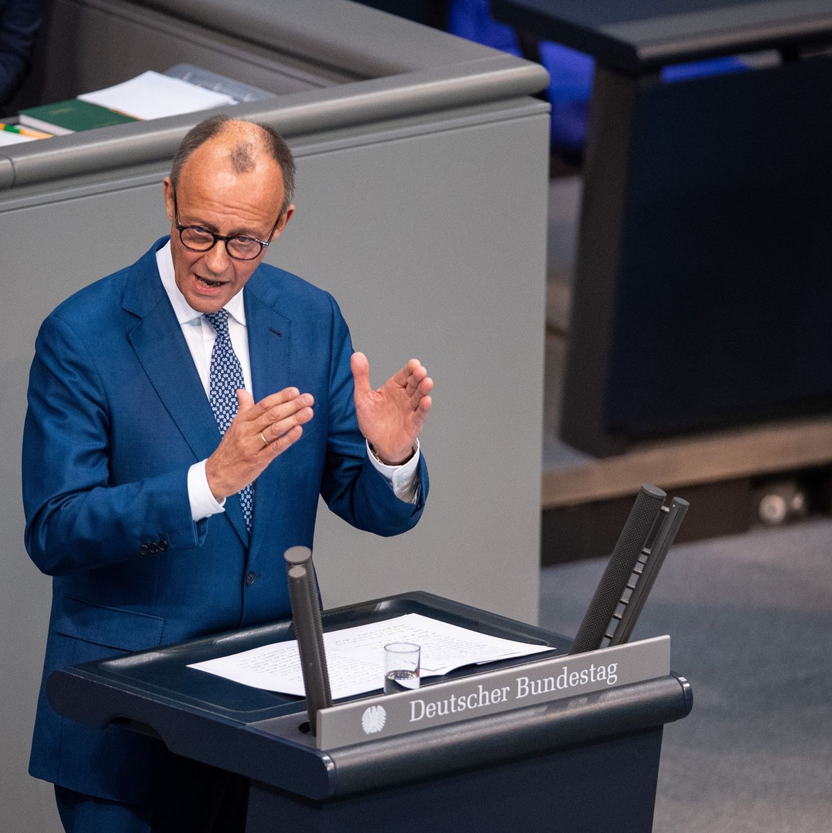 «Ich sehe im Augenblick nicht, dass wir an die Schuldenbremse heran müssen», sagt der CDU-Parteivorsitzende Friedrich Merz. - Foto: Melissa Erichsen/dpa