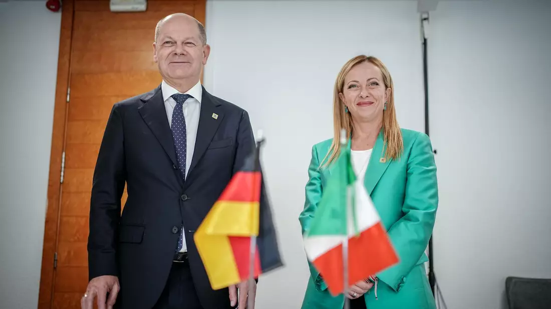 Bundeskanzler Olaf Scholz empfängt die italienische Ministerpräsidentin Giorgia Meloni in Berlin. - Bild: Kay Nietfeld/dpa