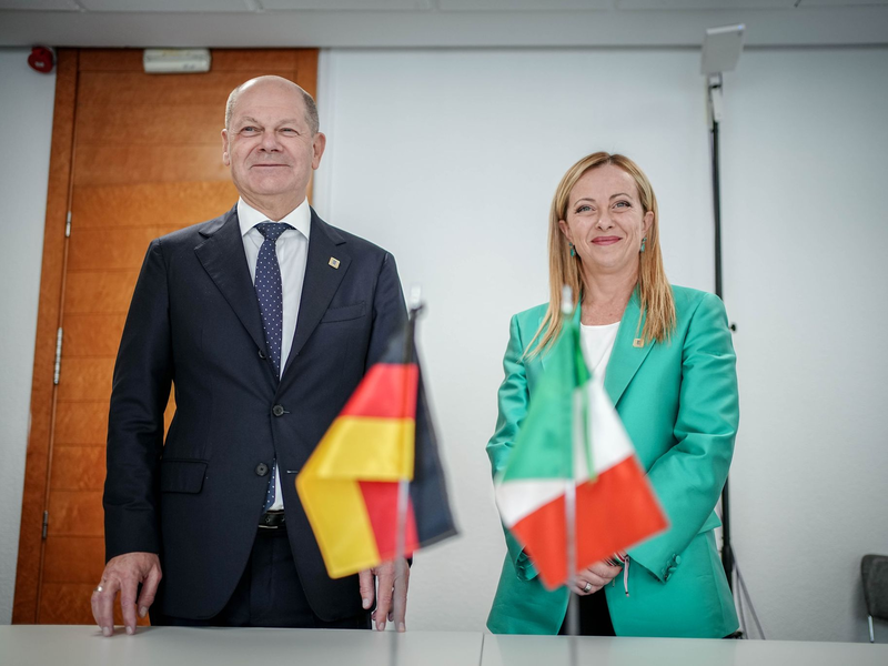 Bundeskanzler Olaf Scholz empfängt die italienische Ministerpräsidentin Giorgia Meloni in Berlin. - Foto: Kay Nietfeld/dpa