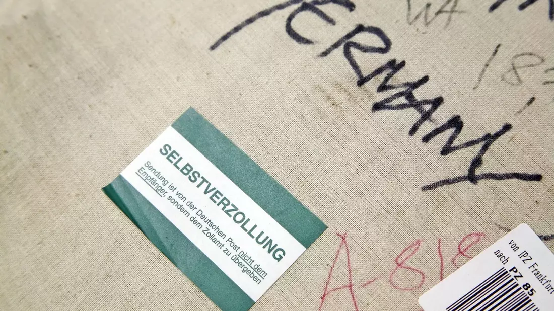 HZA-KR: Hauptzollamt Krefeld informiert zur Weihnachtszeit: Wie das Paket schnell und sicher durch den Zoll kommt - Bild: presseportal.de