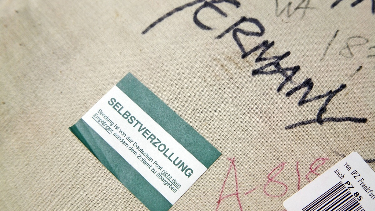 HZA-KR: Hauptzollamt Krefeld informiert zur Weihnachtszeit: Wie das Paket schnell und sicher durch den Zoll kommt - Foto: presseportal.de