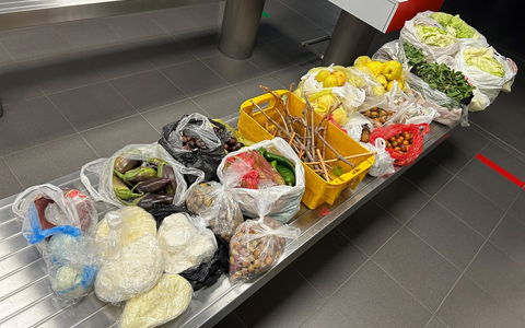 HZA-SB: Verbotene Lebensmittel im Reisegepäck/Rund 50 Kilogramm aus dem Verkehr gezogen - Foto: presseportal.de