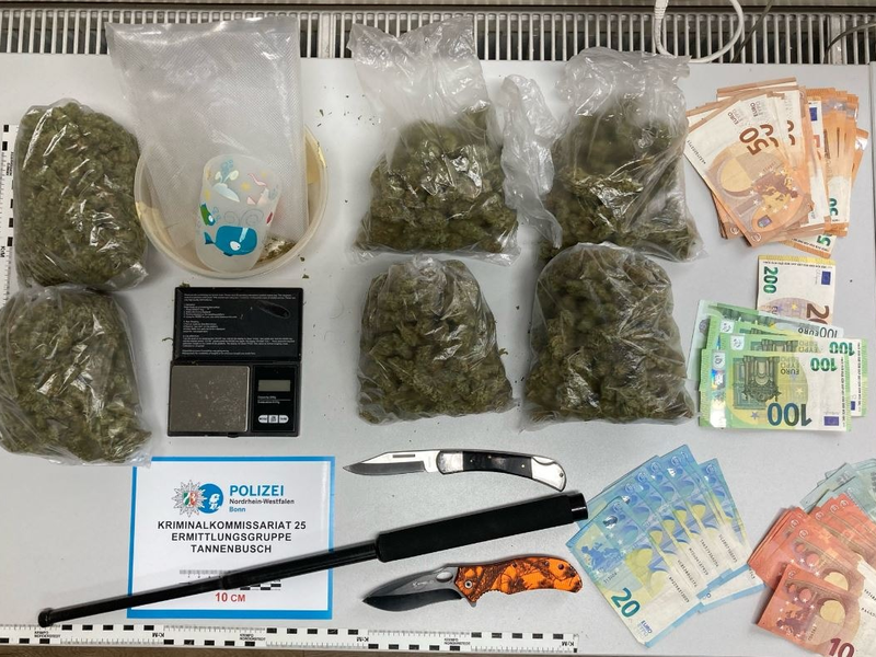 POL-BN: Bonn-Tannenbusch: Drogen bei Wohnungsdurchsuchung sichergestellt - Foto: presseportal.de