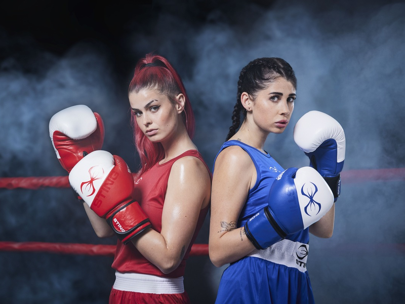 Kampf- statt Tanzeinlage der Content Creatorinnen bei The Great Fight: Anna Gazanis gegen Kathiyessir - Foto: © Joyn/Marc Rehbeck Dieses Bild darf honorarfrei für redaktionelle Zwecke und nur im Rahmen der Berichterstattung zu The Great Fight Night verwendet werden. Verwendung nur mit vollständigem Copyrightvermerk. Das Foto darf nicht verändert, bearbeitet und