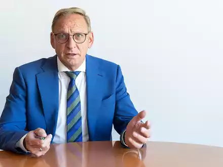 Zum Aus der Ampelkoalition: DRV-Präsidium fordert schnellstmöglich Neuwahlen / Präsident Holzenkamp: Der Wirtschaftsstandort Deutschland braucht einen politischen Befreiungsschlag - Foto: presseportal.de