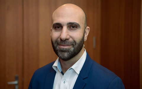 «In jeder Krisenzeit gibt es Hochkonjunktur für Radikale»: Ahmad Mansour. - Foto: Jörg Carstensen/dpa