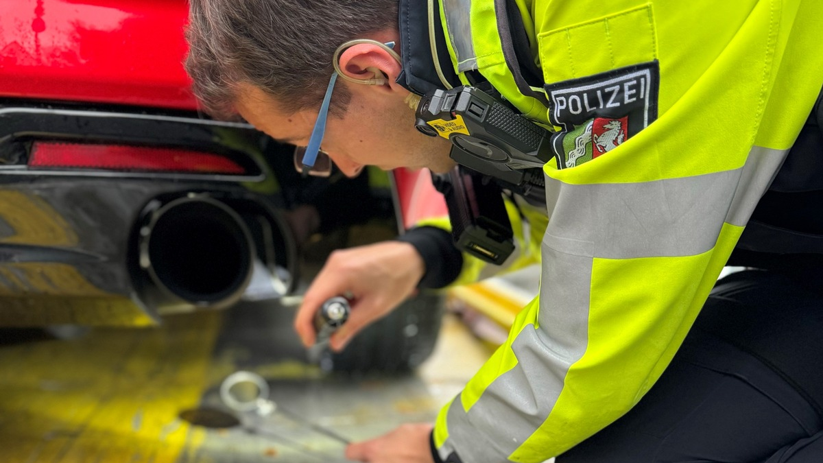 POL-UN: Unna - Mit dröhnendem Auspuff direkt in die Polizeikontrolle - Foto: presseportal.de