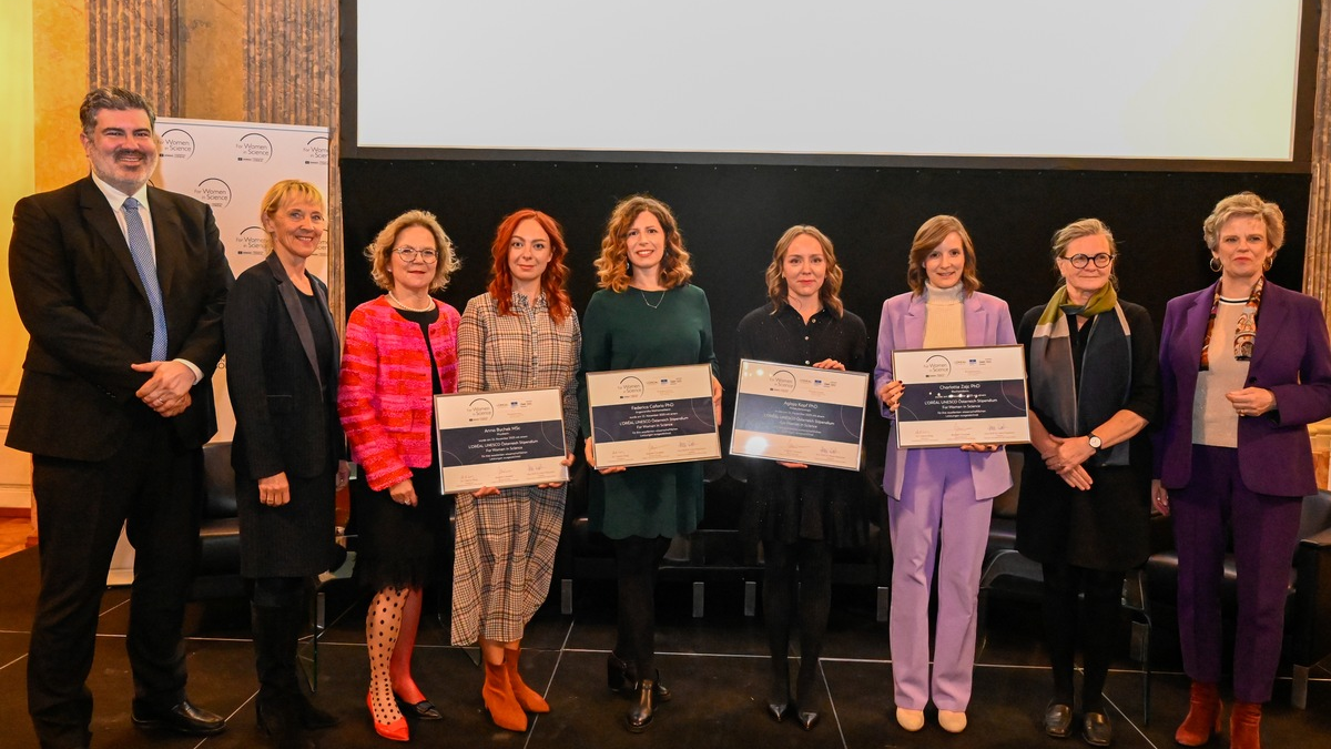 For Women in Science ehrt vier herausragende Wissenschaftlerinnen - Foto: presseportal.de