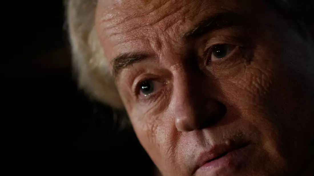 Hatte die Parlamentswahl im Oktober überraschend klar gewonnen: Geert Wilders. - Bild: Peter Dejong/AP