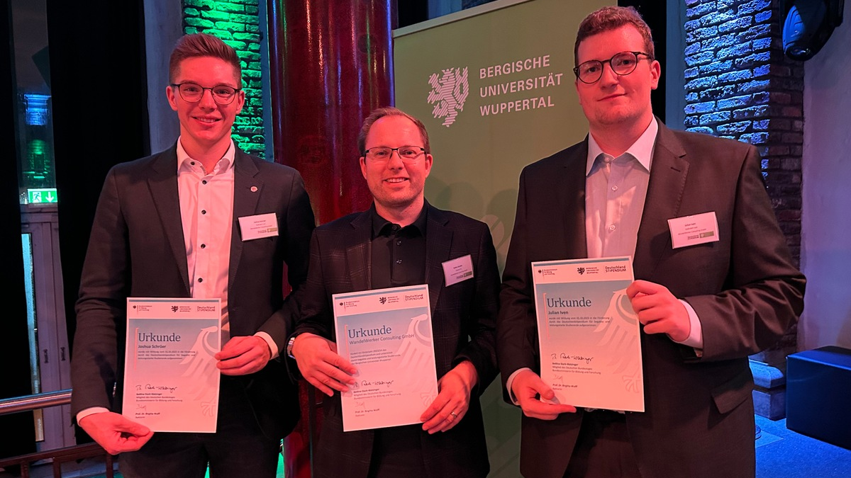 Soziales Miteinander fördern: Die WandelWerker Consulting GmbH nahm an der Vergabe der Deutschlandstipendien an der Universität Wuppertal teil - Foto: presseportal.de