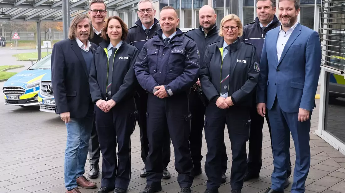 POL-GT: Zwei neue Bezirksdienstbeamtinnen und ein Beamter für Herzebrock-Clarholz, Gütersloh und Rietberg - Bild: presseportal.de