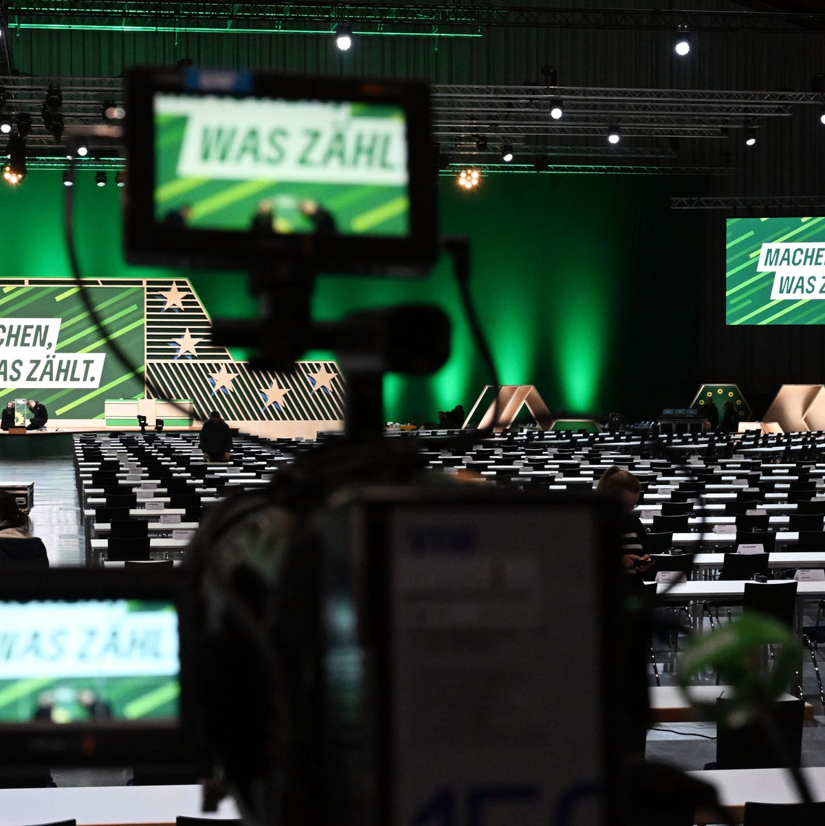 Der Grünen-Parteitag unter dem Motto «Machen, was zählt» findet in Karlsruhe statt. - Foto: Uli Deck/dpa