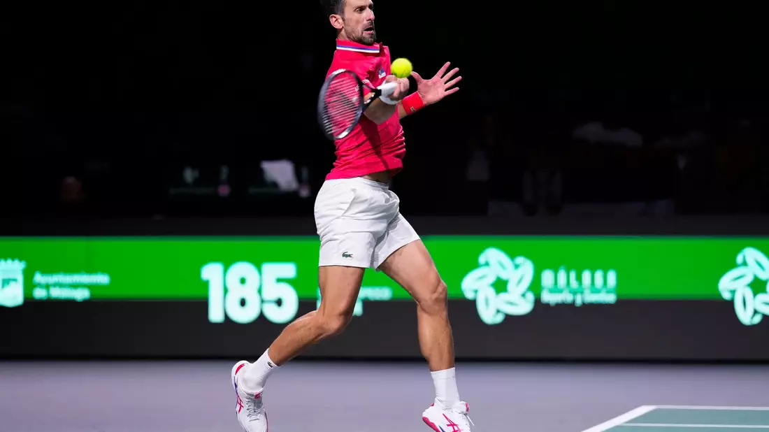 Novak Djokovic setzte sich in zwei Sätzen gegen Cameron Norrie durch. - Bild: Manu Fernandez/AP/dpa