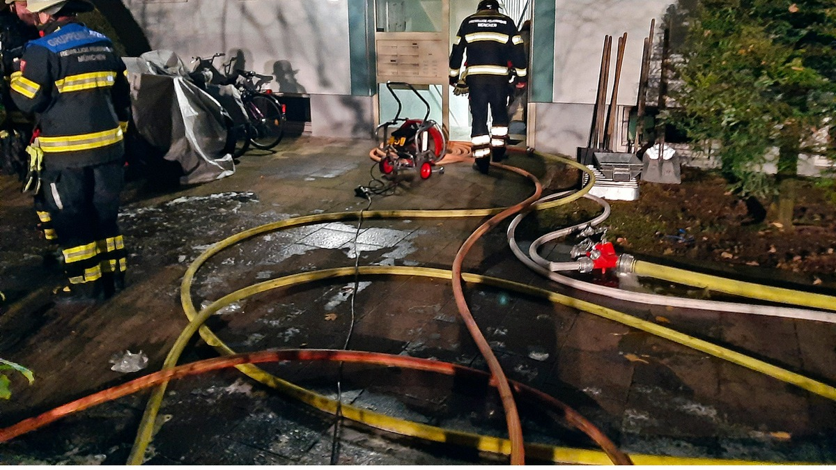 FW-M: Kellerbrand im Mehrfamilienhaus (Neuforstenried) - Foto: presseportal.de