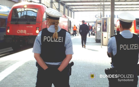 Bundespolizeidirektion München: Schlafende geküsst - 24-Jähriger kommt in Untersuchungshaft - Bundespolizei lobt couragiertes Einschreiten - Foto: presseportal.de