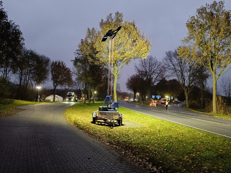 POL-EL: PK Papenburg / PK Friesoythe - Großkontrolle auf der B401 - Foto: presseportal.de