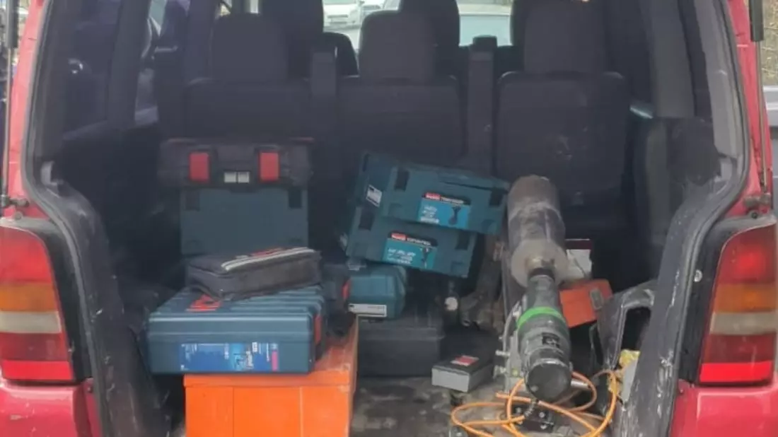 POL-K: 231124-3-K Durchsuchungen nach Diebstählen aus Handwerkerfahrzeugen - drei Haftbefehle vollstreckt - Bild: presseportal.de